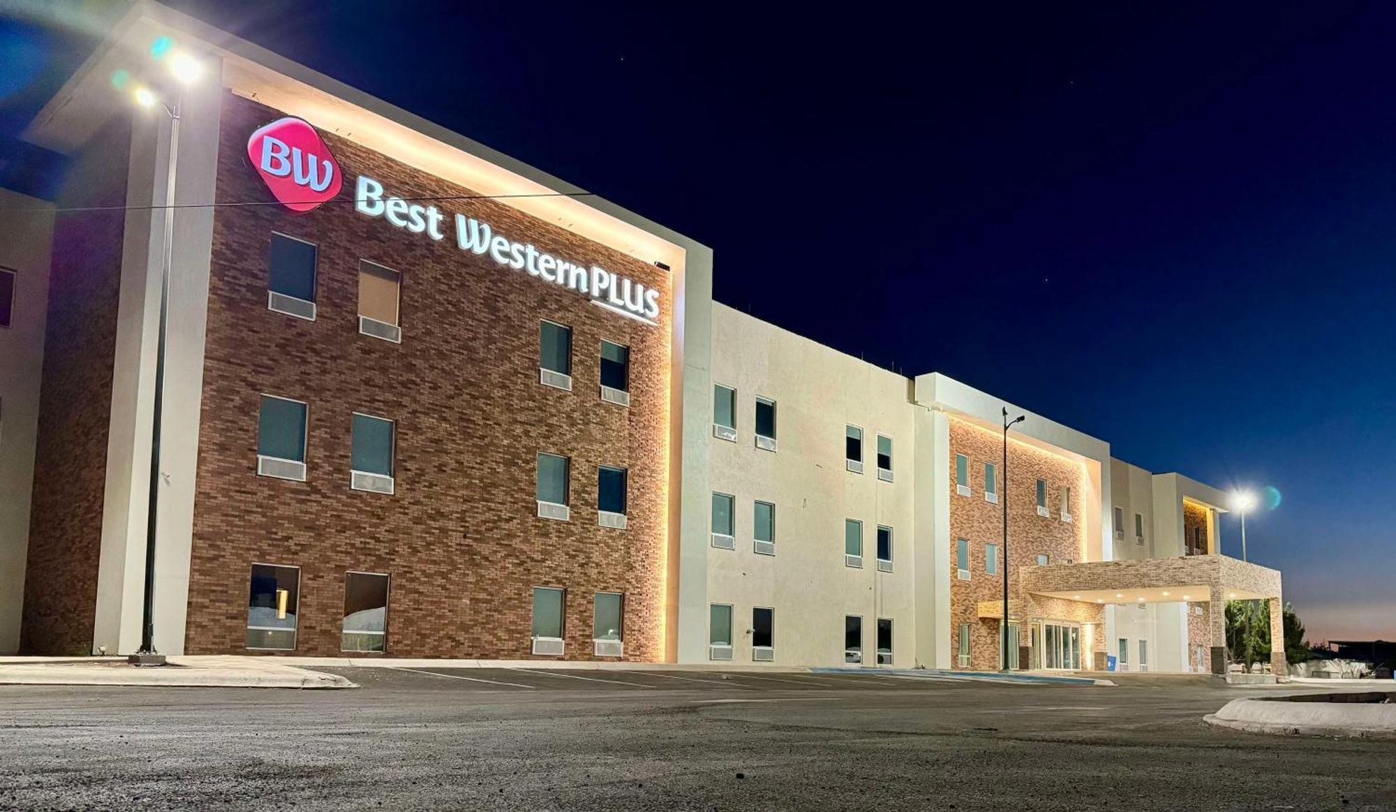 Best Western Plus Sacramento Chihuahua Exterior photo