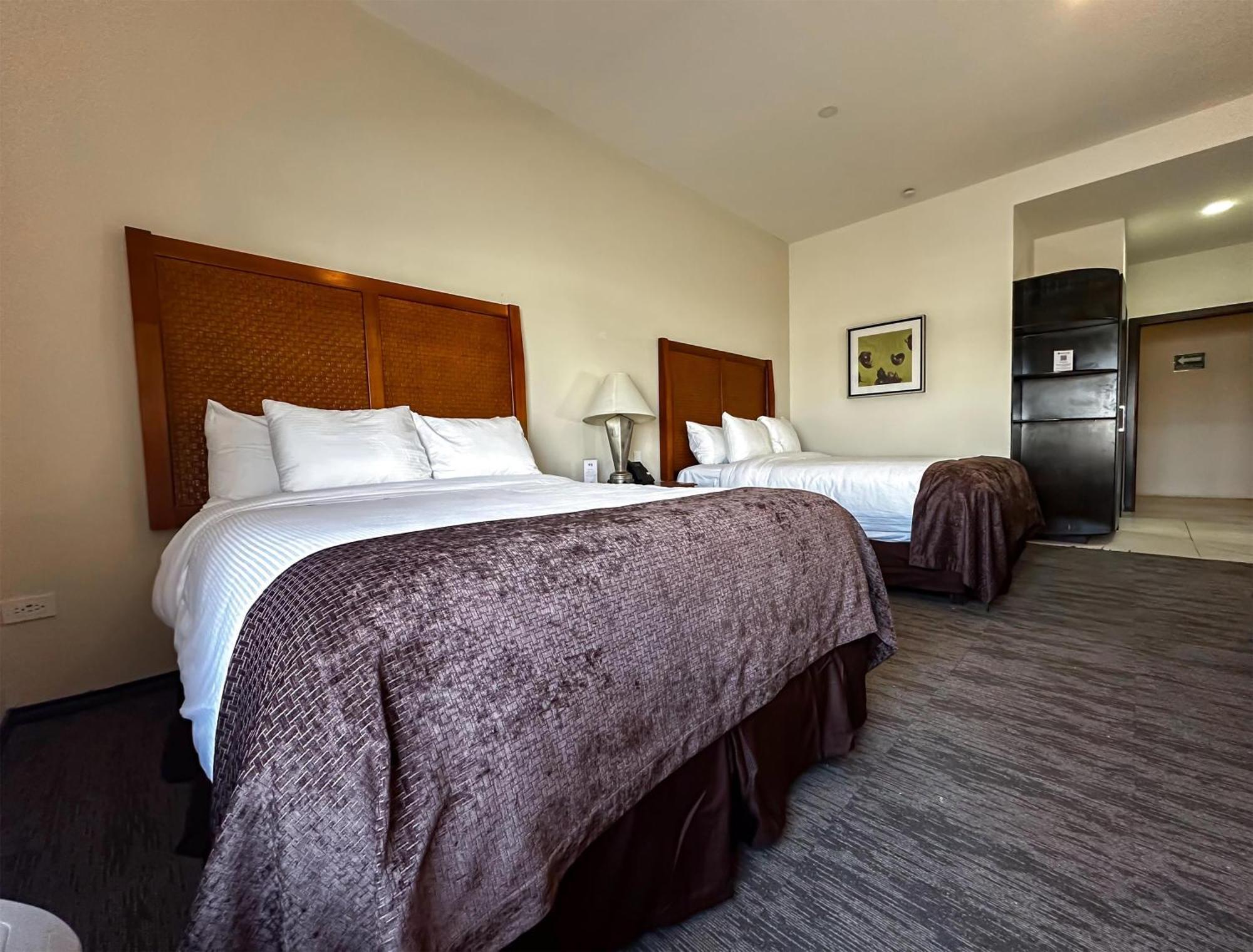 Best Western Plus Sacramento Chihuahua Exterior photo